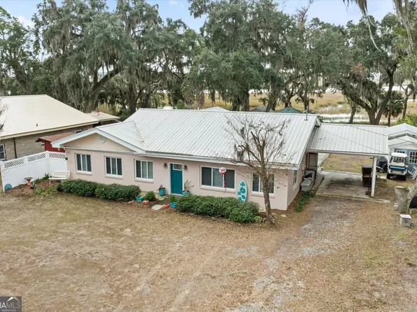 1214 Shell Point Rd NE, Townsend, GA 31331