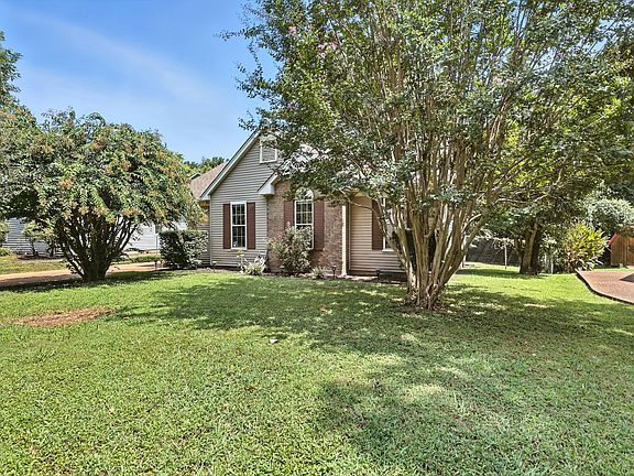 3rd image of 1121 Jacksons Valley Rd