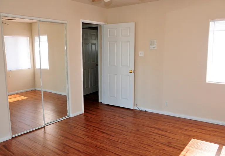 18836 Avenue C — Photo 27