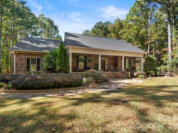 1360 Saddle Dr, York, SC 29745