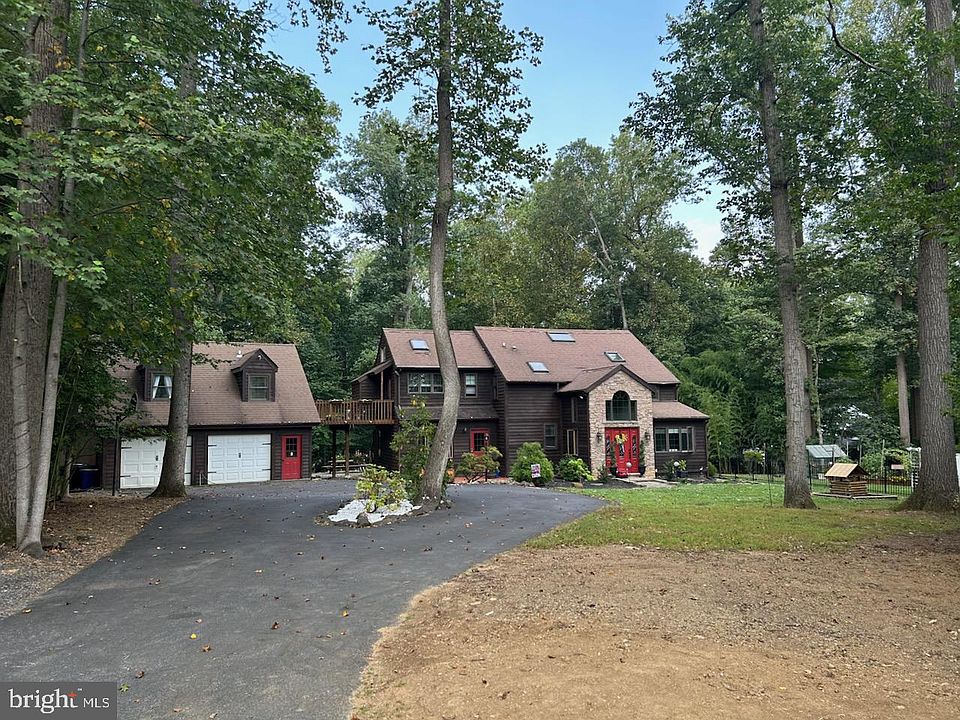 1st image of 281 Woodland Dr