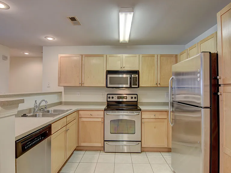 1521 Cadfel Ct #106 — Photo 8