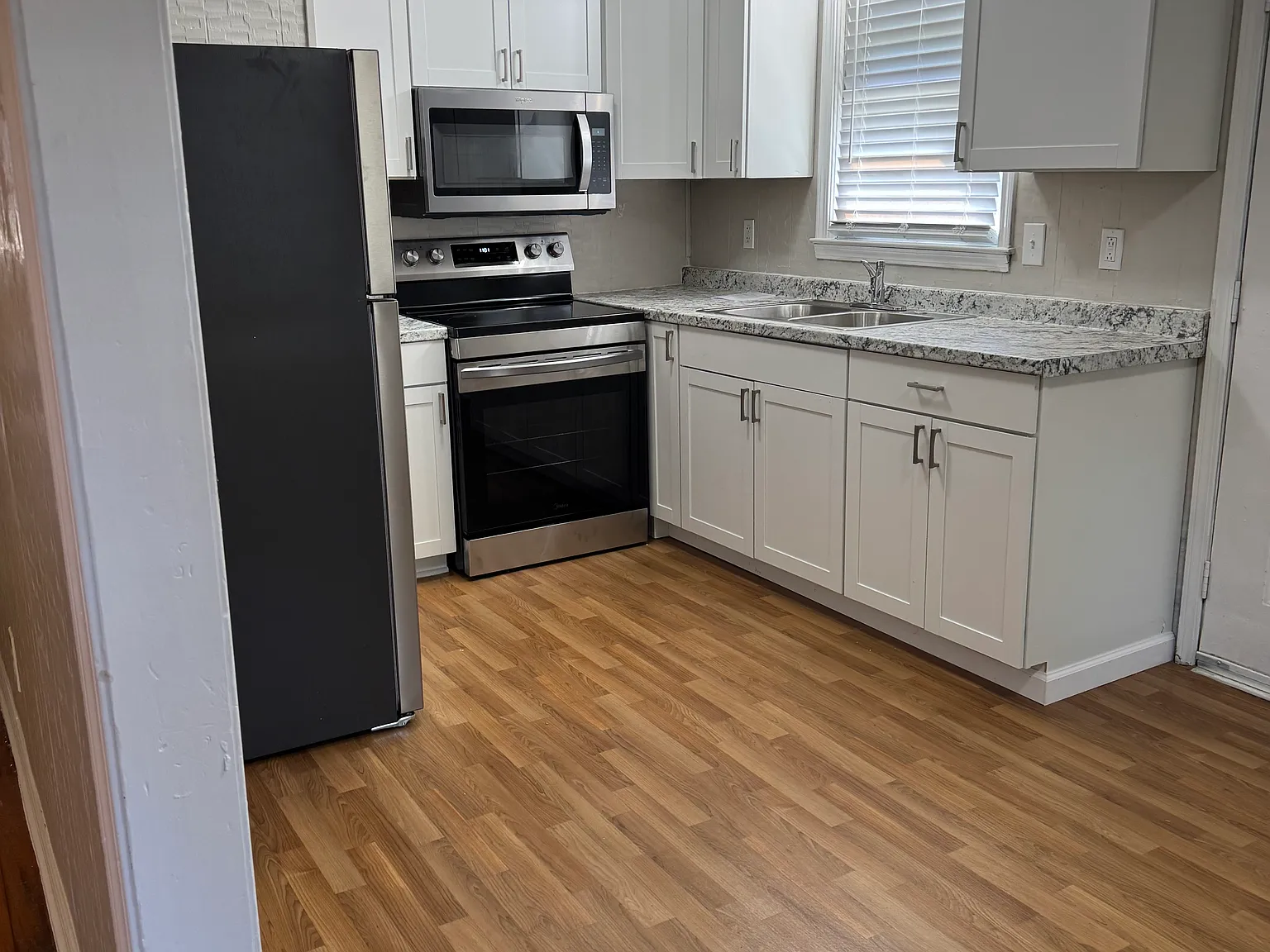 4 bed, 1175 sqft, $1,495 — Photo 4