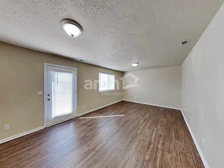 2475 W 1325 N — Photo 5