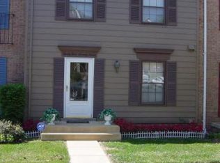 2477 Windbreak Dr, Alexandria, VA 22306