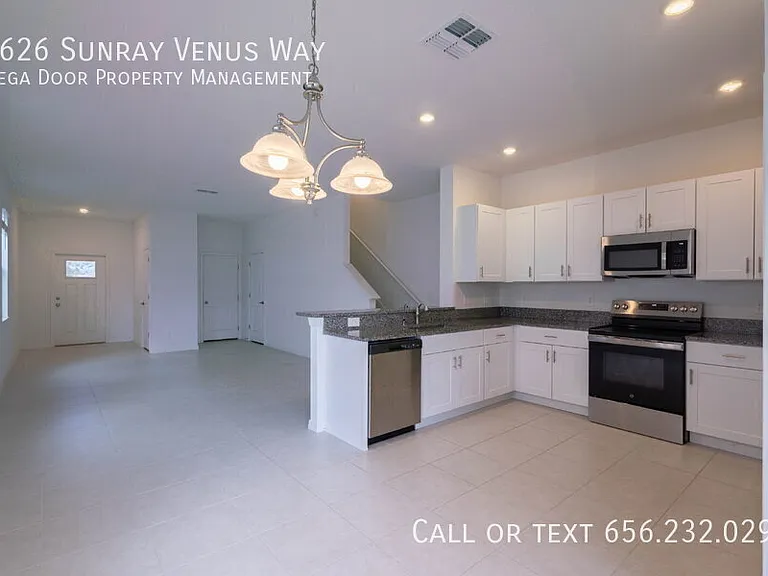 2626 Sunray Venus Way — Photo 10