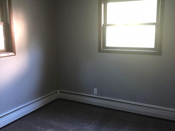 4th image of 229 River Ln