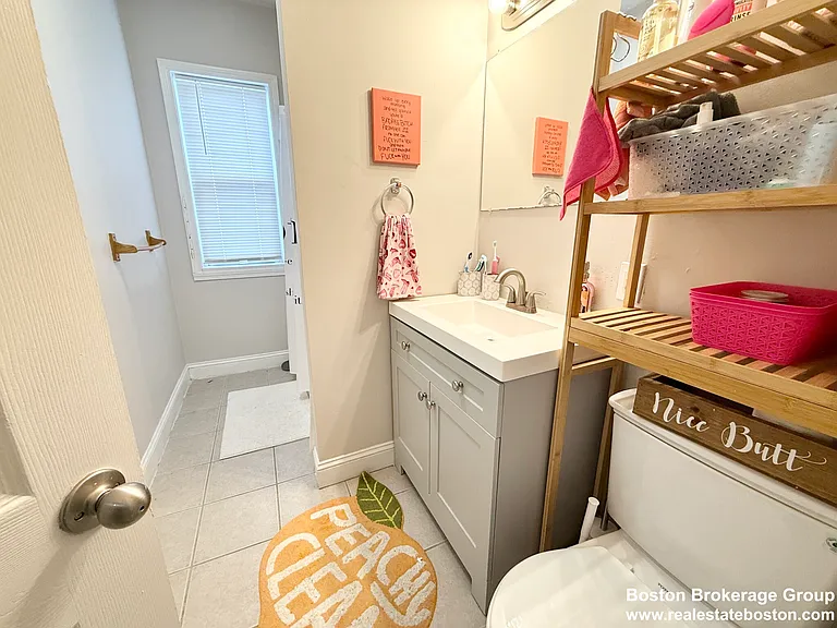 17 Sachem St #1 — Photo 6
