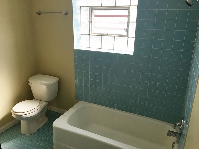 3516 W North Ave #2-R — Photo 9