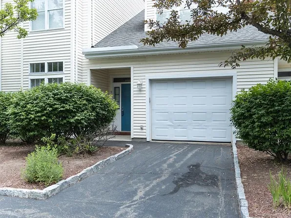 291 Silverbrook Road #9, Orange, CT 06477