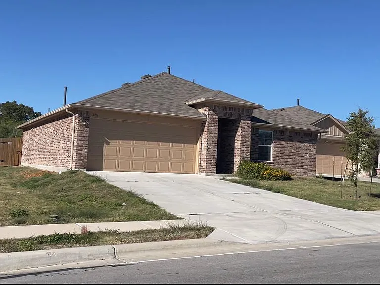 2216 Dickinson Ter — Photo 2