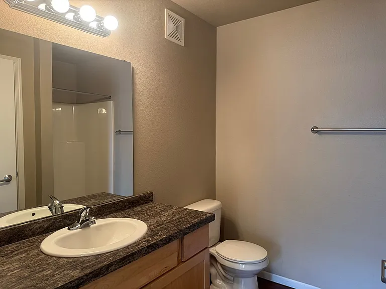 Aspen Trail Apartments — Photo 170