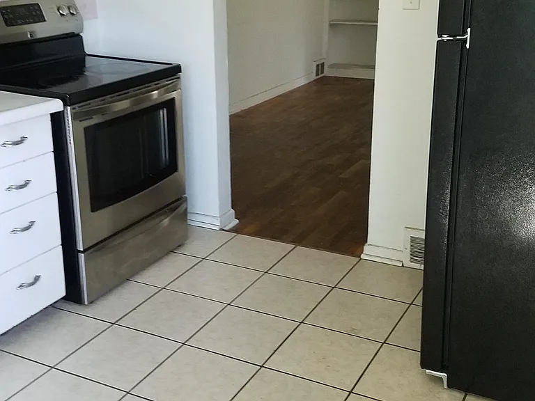 509 N Hagadorn Rd — Photo 10