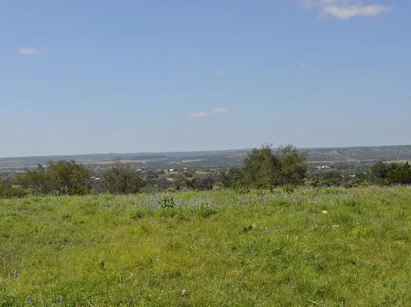 1 S Cielo Vista Ct, Fredericksburg, TX 78624