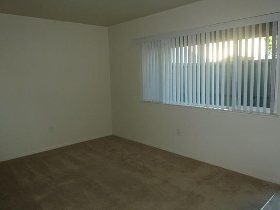 4th image of 325 Standiford Ave APT 26