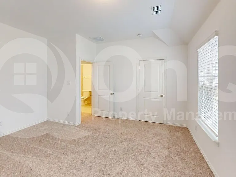 1401 Bonsmara Dr — Photo 12