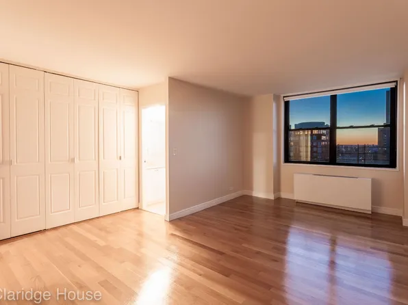 201 East 87th Street image 16 of 29