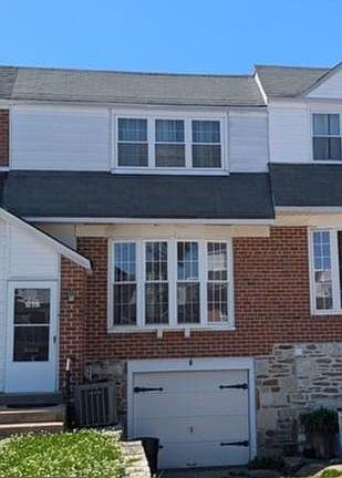 2nd image of 10916 Modena Pl
