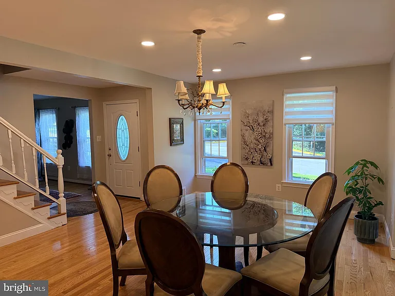 10802 Hunt Club Rd — Photo 20