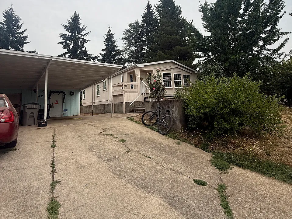 31545 SW Bogey Ct