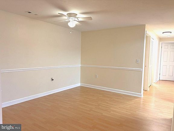 4th image of 18120 Chalet Dr #11-204