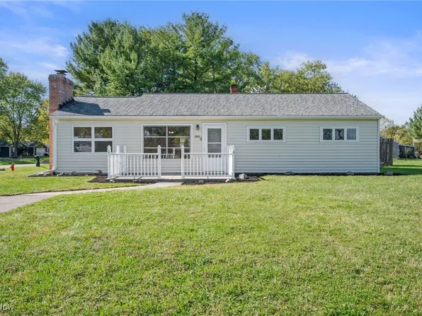 1944 Windsor Dr, Brunswick, OH 44212