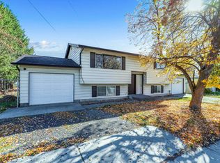305/307 S Evergreen Rd, Spokane, WA 99216