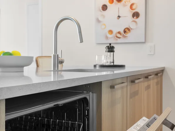 34-35 44th Street image 5 of 32