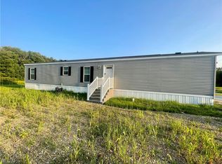 7029 Woodard Rd, Andover, OH 44003