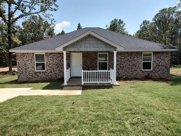 235 Indian Ln, Tallassee, AL 36078