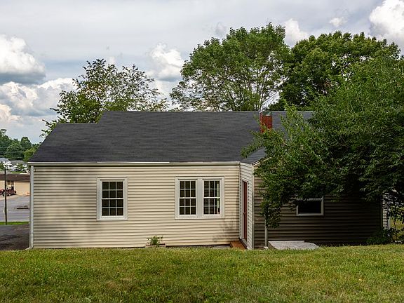 5th image of 1334 Lee Hwy