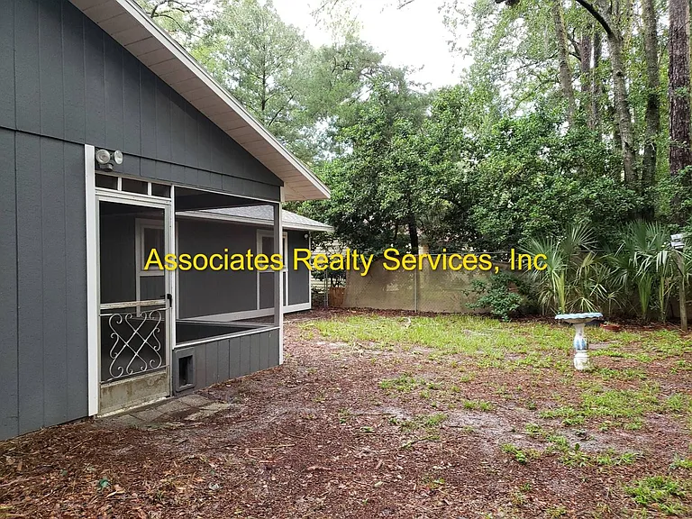 3617 NW 21st Dr — Photo 4