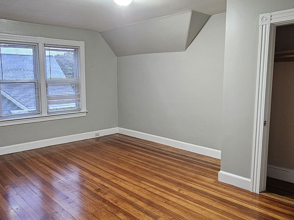 1st image of 2 Hope St #3