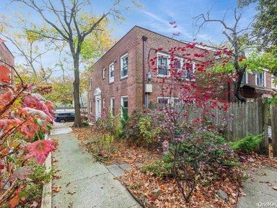 14437 Grand Centtral #74d, Jamaica, NY, 11435