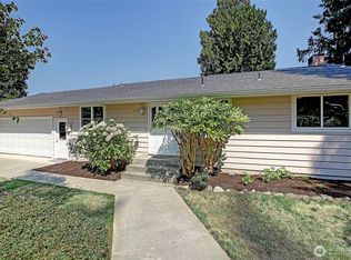 375 Tillicum Way, Camano Island, WA 98282