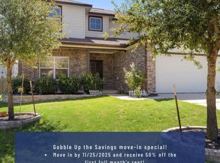 121 Leona River Trl, Hutto, TX 78634