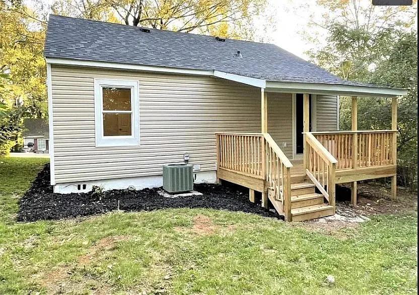 2 bed, 720 sqft, $1,400 — Photo 4