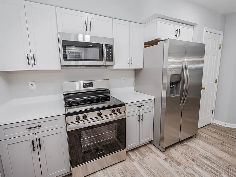 212 Forest Park Dr — Photo 7