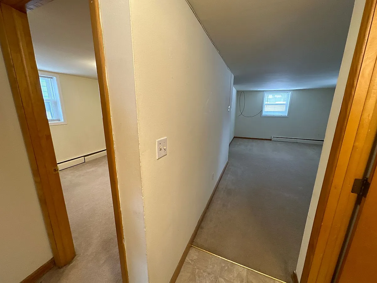 Building Photo - 819 11th Ave NW