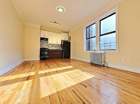 1st image of 525 E 21st St APT 3B