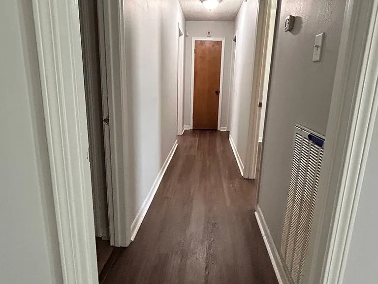 1138 Brookhollow Dr — Photo 11