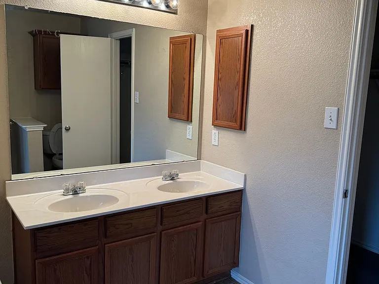 4642 Elm Point Dr — Photo 10