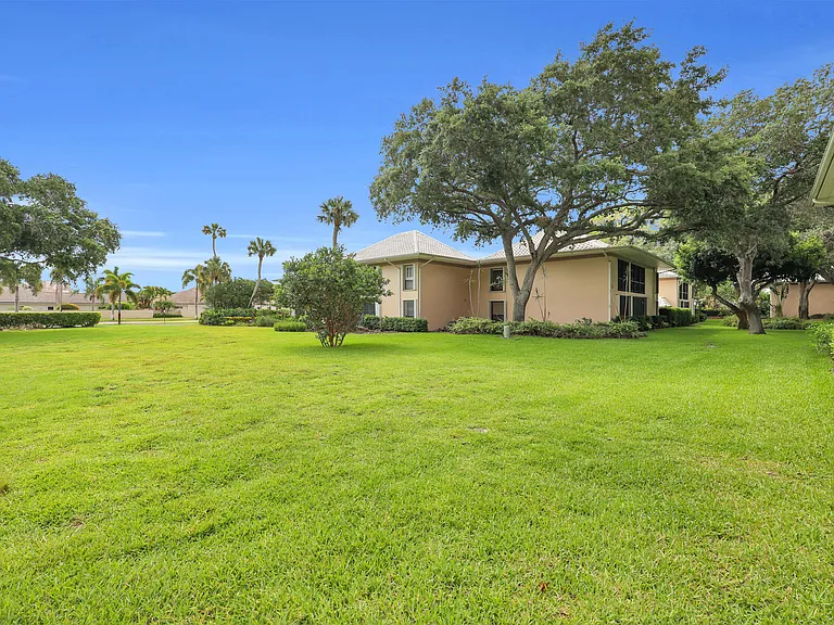 10 SE Turtle Creek Dr #B — Photo 30