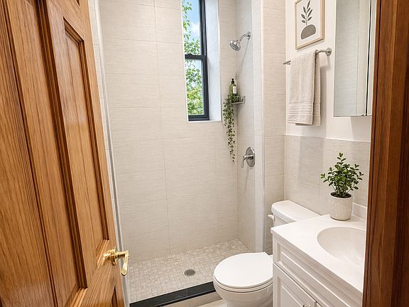 5th image of 644 W 173rd St APT A4