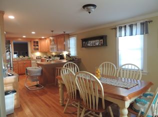 344 Booth Hill Rd, Trumbull, CT 06611