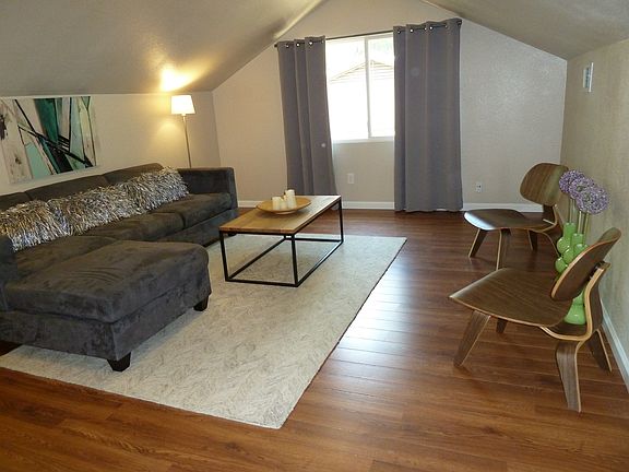 5th image of 308 Meadow Lea Dr