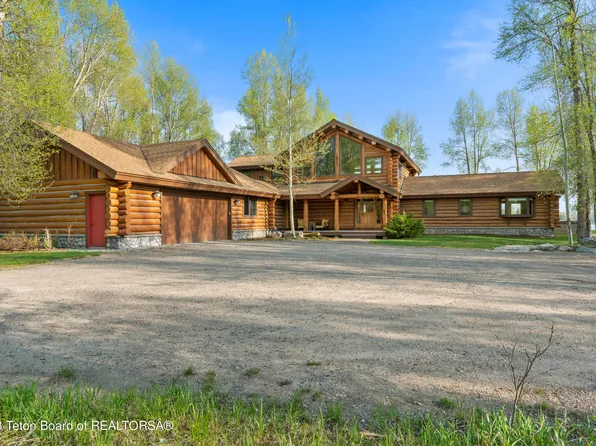 3190 W Wilderness Ln, Wilson, WY 83014