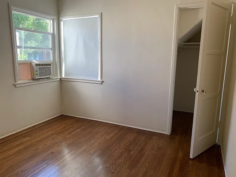 10724 Camarillo St #10724 — Photo 28
