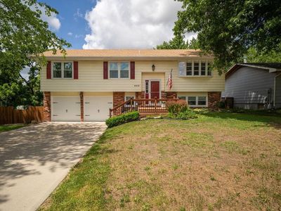 2912 Colt Dr, Lawrence, KS, 66049