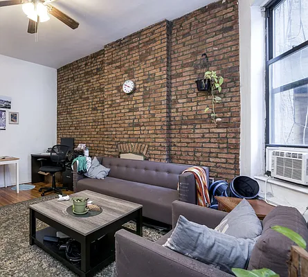 Rented by JB Mac Real Estate Inc. | media 1